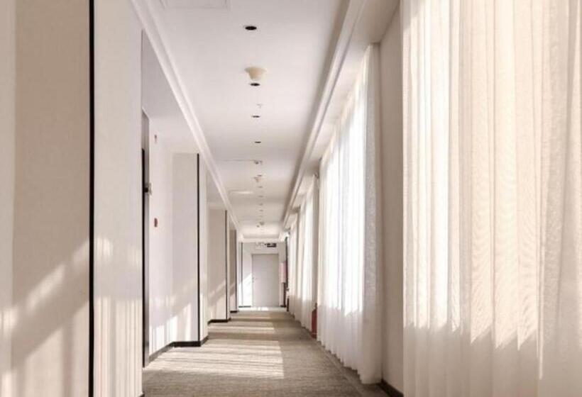 Shell Hotel Guangdong Zhuhai Doumen District Jingan Pedestrian Street