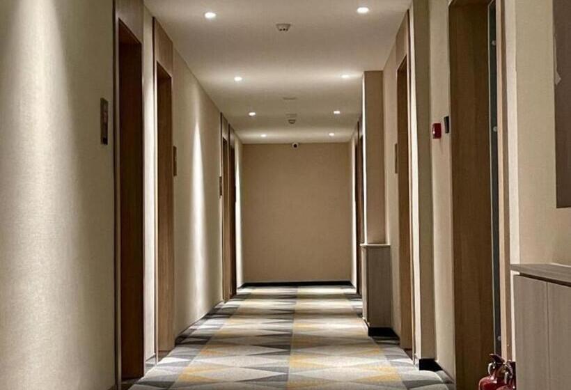 Shell Hotel Hebei Chengde Pingquan Bus Station