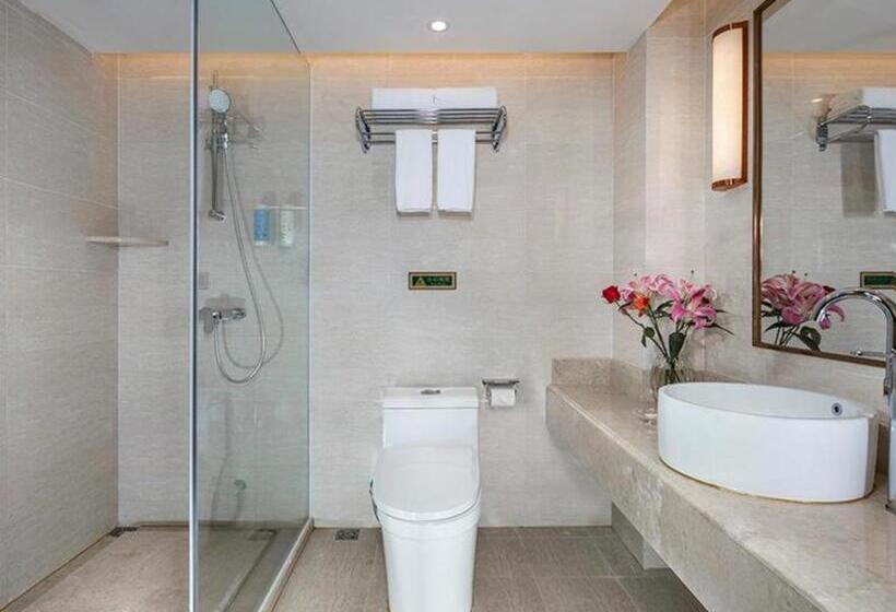 Vienna Hotel Fuzhou Changle Shouzhan Hangcheng Metro Station