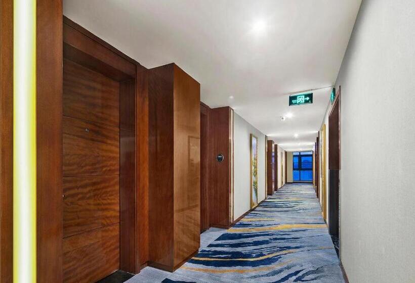 Vienna Hotel Henan Xinyang East Zone Of Central Hospital