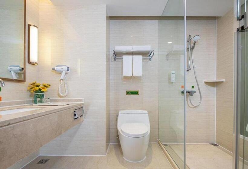 Vienna Hotel Shaanxi Weinan Shengli Street Railway Station