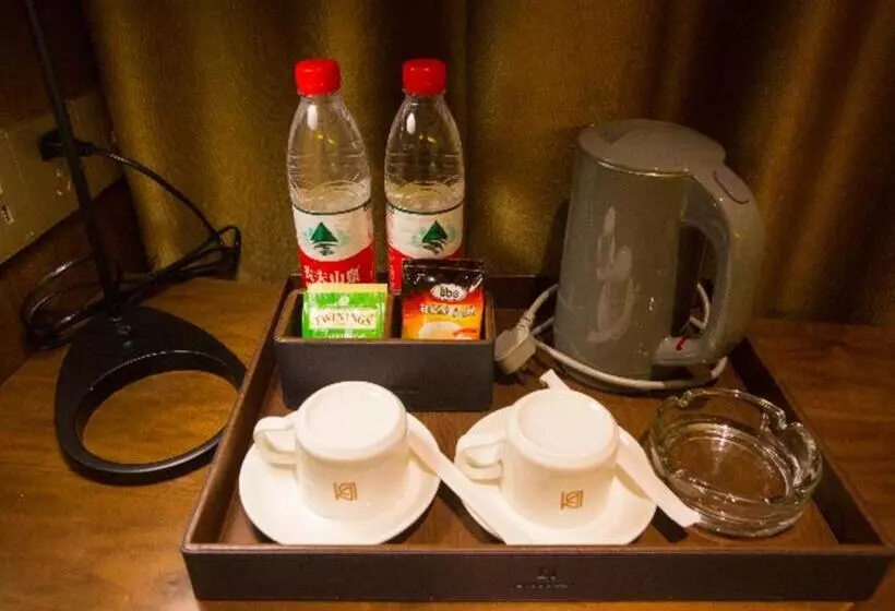 Borrman Hotel Huanggang Wuxue Yuhu Road