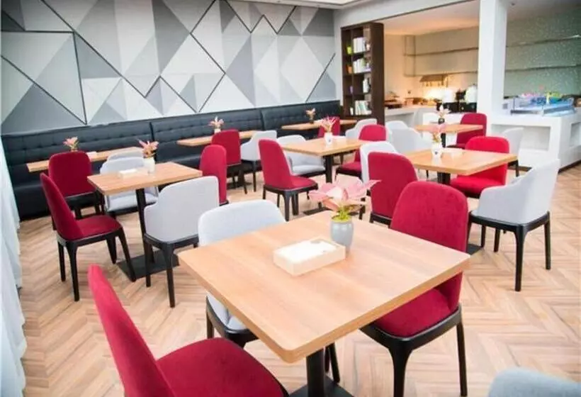 Borrman Hotel Huanggang Wuxue Yuhu Road