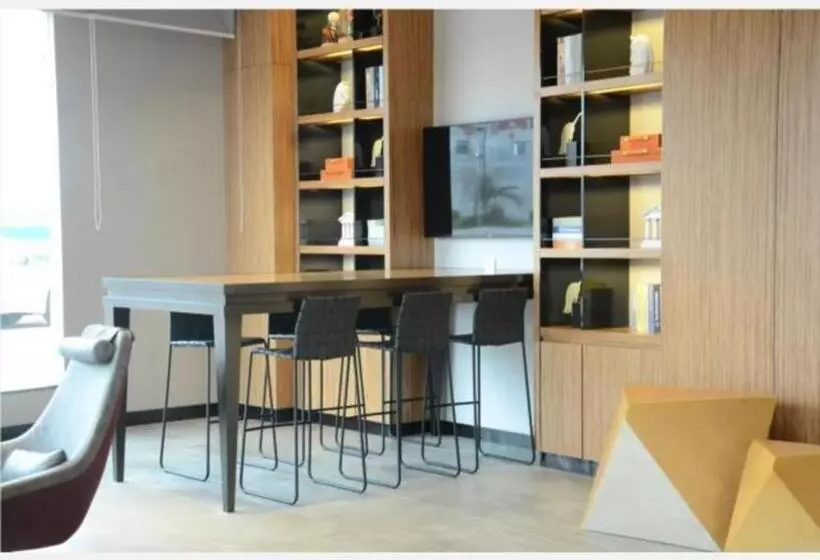 Borrman Hotel Zhanjiang Xuwen Port Terminal