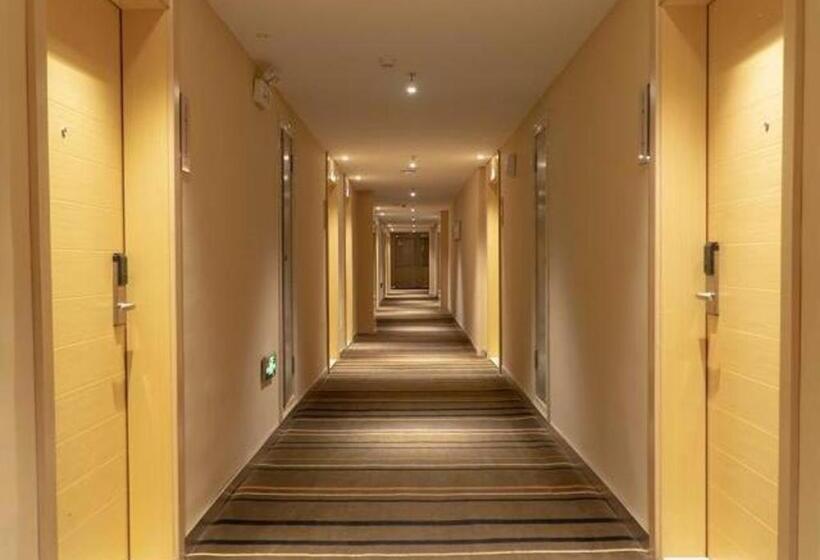 Отель City Comfort Inn Baise Xilin Time Square