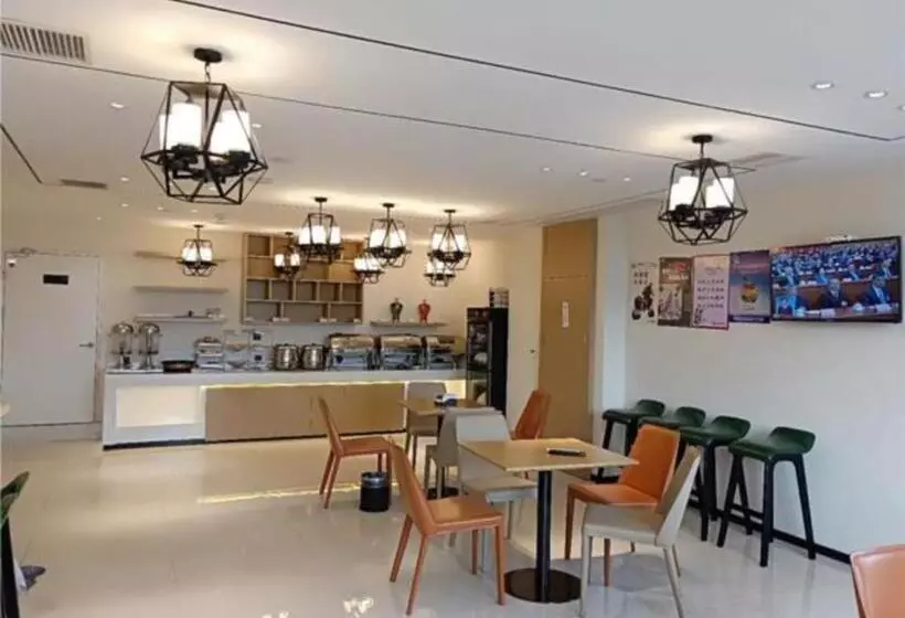 Hotelli City Comfort Inn Hefei Chaohu Huabang Shijia Huayuan