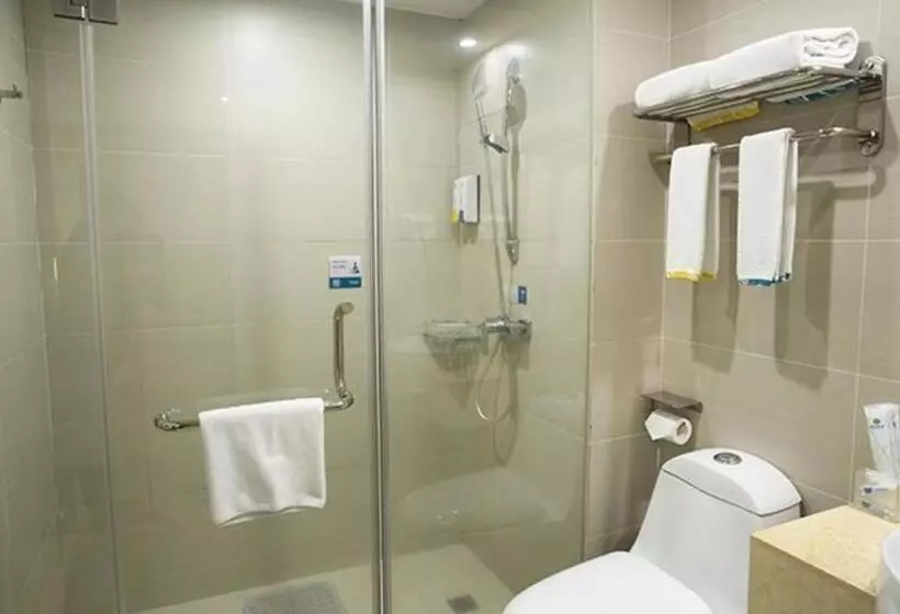 Hotelli City Comfort Inn Huanggang Huangmei Passenger Station