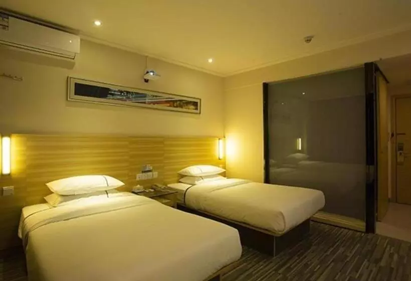 Hotelli City Comfort Inn Huanggang Huangmei Passenger Station