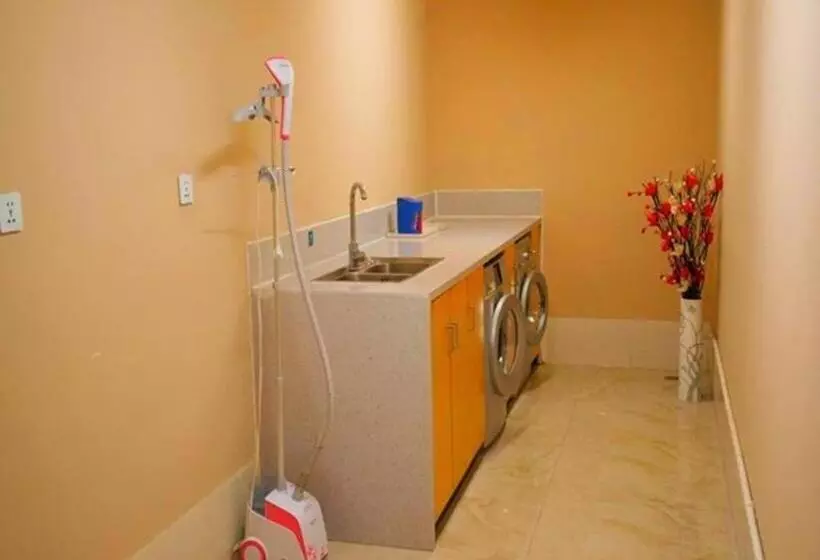 Hotelli City Comfort Inn Huanggang Huangmei Passenger Station