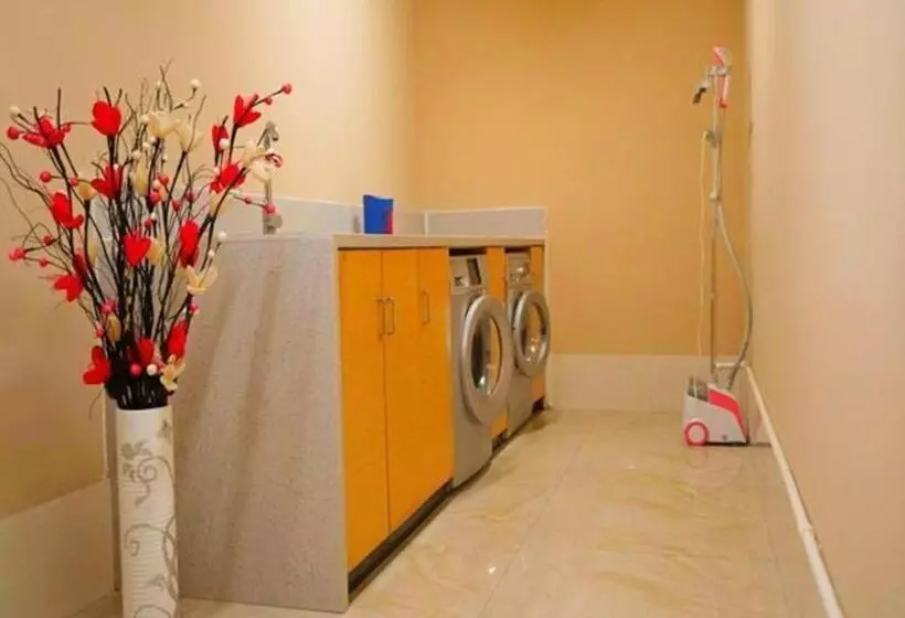 Hotelli City Comfort Inn Huanggang Huangmei Passenger Station