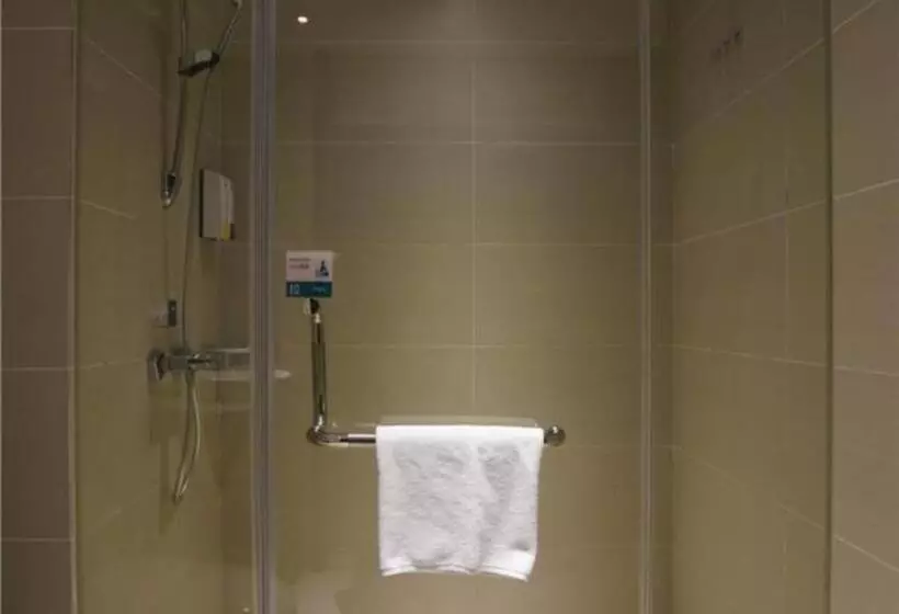 Hotelli City Comfort Inn Ji An Railway Station Jinggangshan University