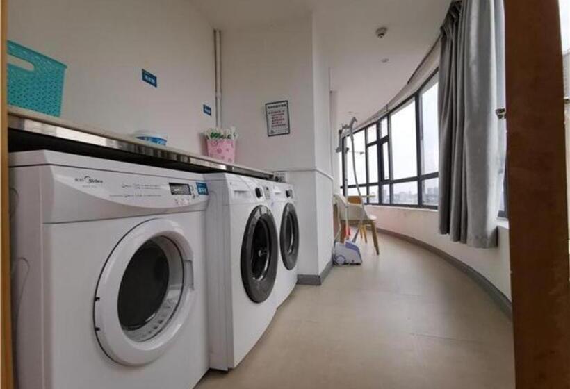 Отель City Comfort Inn Maoming Huazhou Railway Station