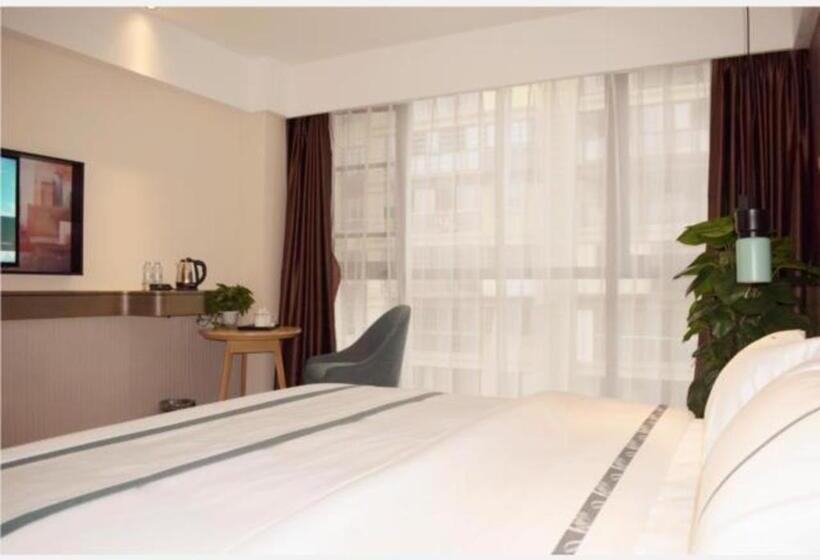 Отель City Comfort Inn Neijiang Zizhong Wuguan