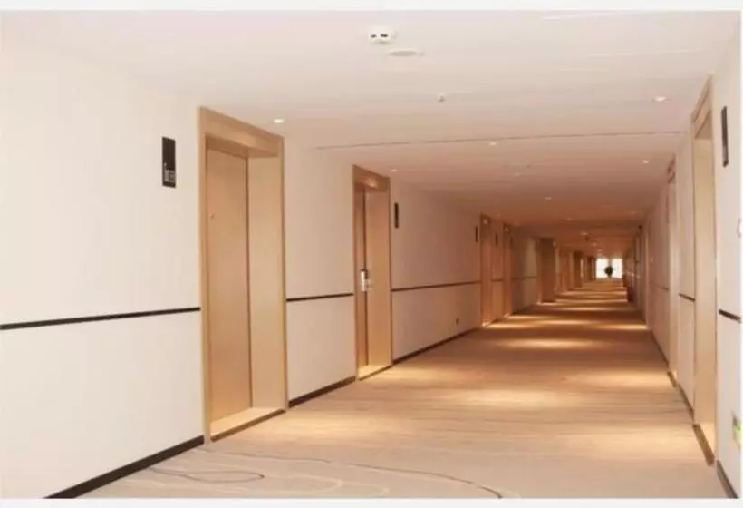 Hotelli City Comfort Inn Neijiang Zizhong Wuguan