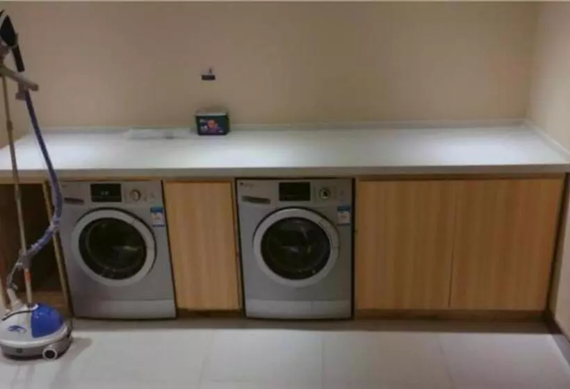 Hotelli City Comfort Inn Wuhan Hongshan District Baishazhou Huangjiahu University Town