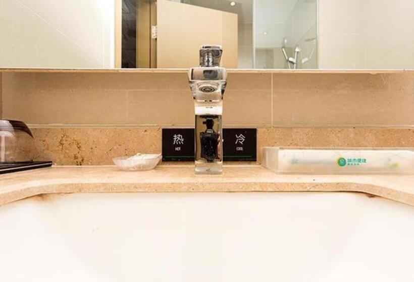 בית מלון כפרי City Comfort Inn Xiangyang Hangkong Road