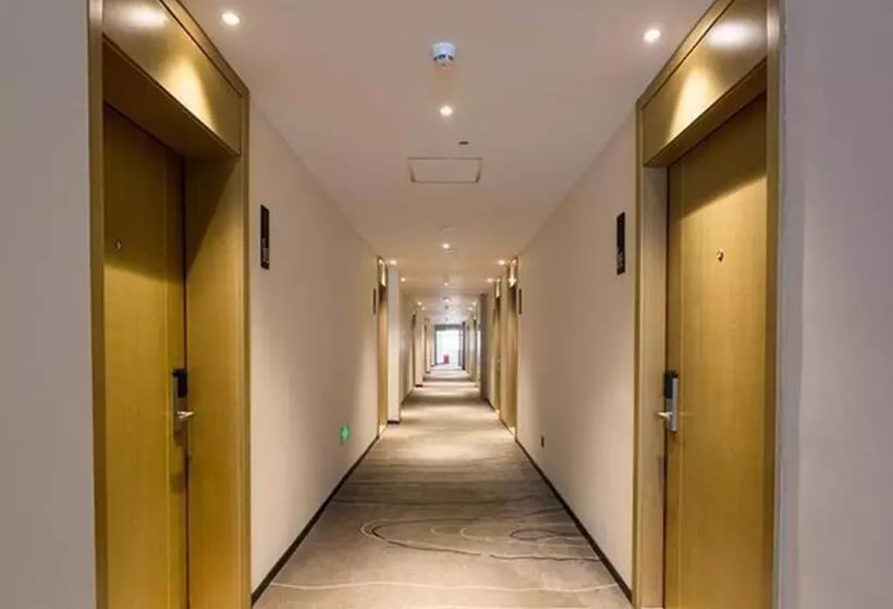 Hotelli City Comfort Inn Xiangyang Hangkong Road