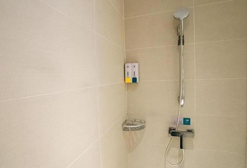 فندق City Comfort Inn Zhanjiang Wuchuan Aoyuan Plaza