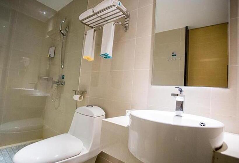 فندق City Comfort Inn Zhanjiang Wuchuan Aoyuan Plaza
