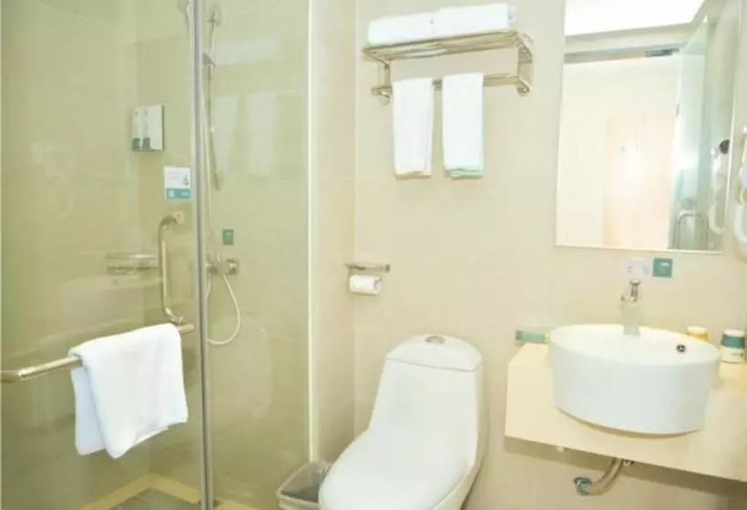 Hotelli City Comfort Inn Zhongshan Xiaolan Xinduhui Gymnasium