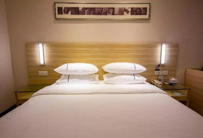 Hotelli City Comfort Inn Zhongshan Xiaolan Xinduhui Gymnasium