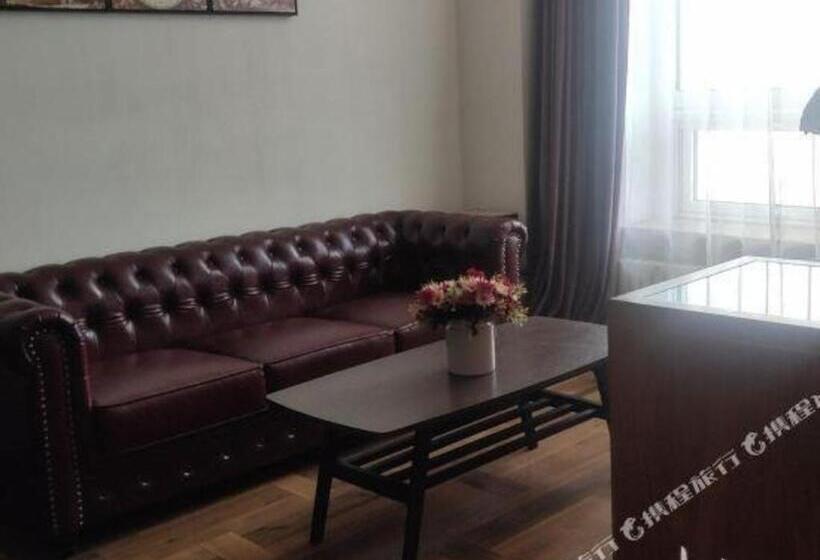 Hotel James Joyce Coffetel Beijing Conference Center Wangjing Laiguangying