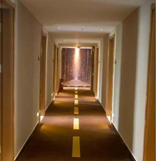 Hotelli Jtour Inn Ezhou Gedian Development Zone Square