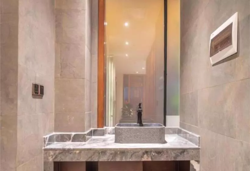 هتل Poltton International Apartment Liuzhou Yaobu Old Town
