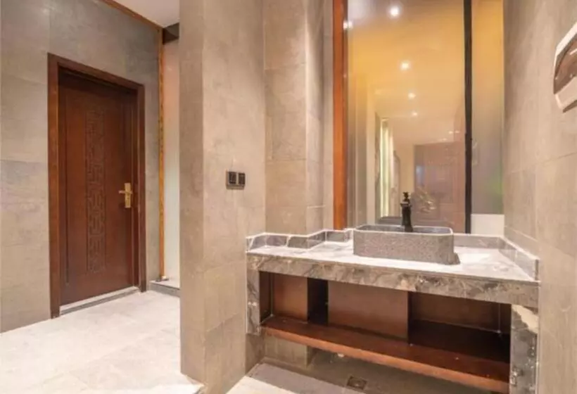 هتل Poltton International Apartment Liuzhou Yaobu Old Town