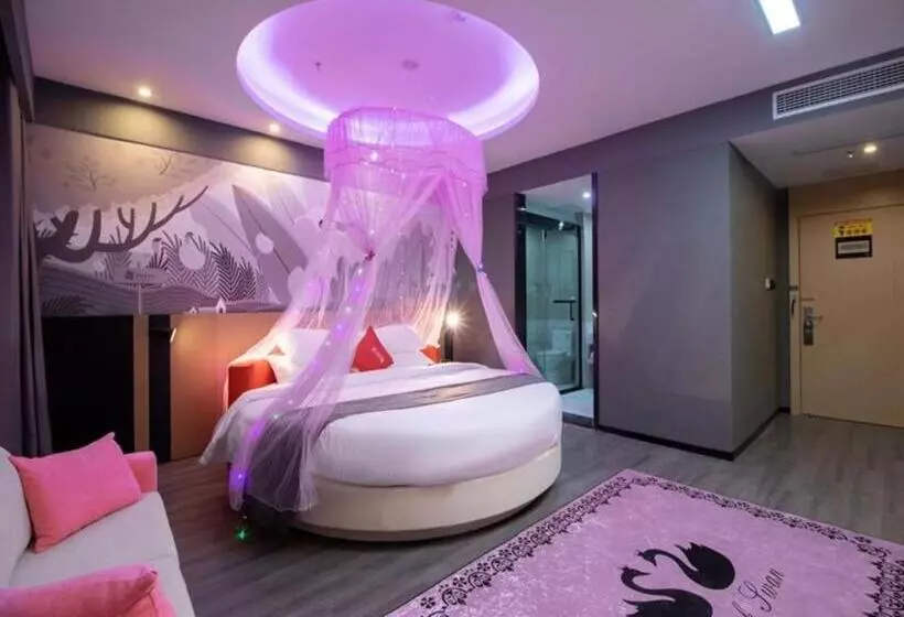 Hotelli Thank Inn Guizhou Bijie Qianxi County High Speed Railway Station