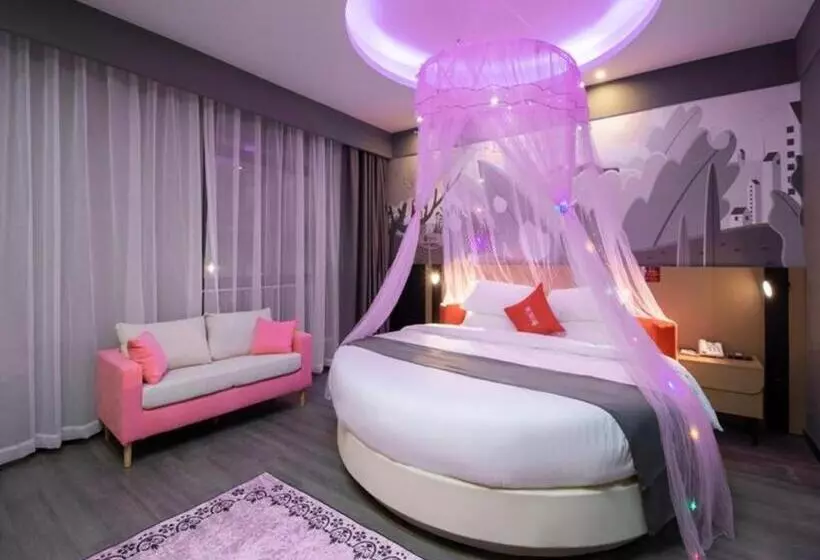 Hotelli Thank Inn Guizhou Bijie Qianxi County High Speed Railway Station