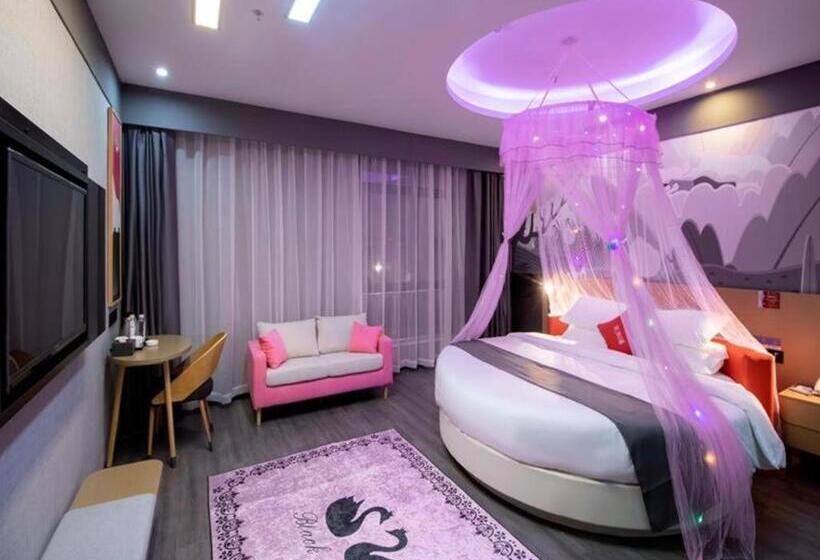 בית מלון כפרי Thank Inn Guizhou Bijie Qianxi County High Speed Railway Station