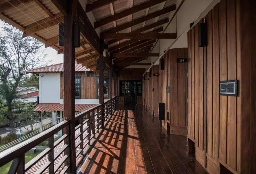 ホテル Uthai Heritage