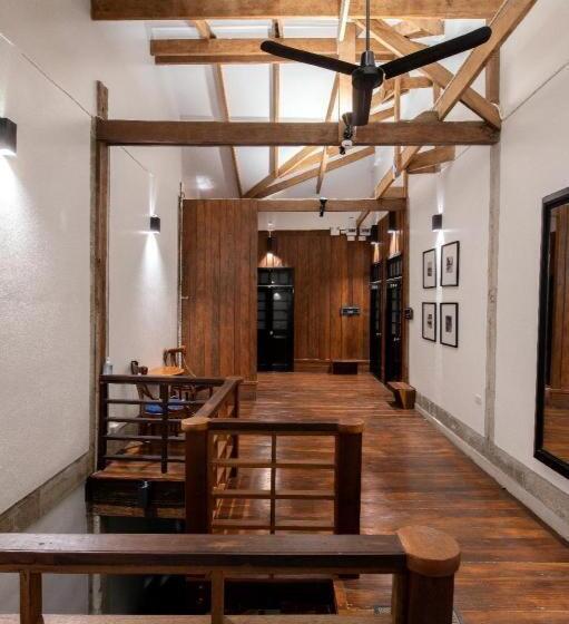 فندق Uthai Heritage