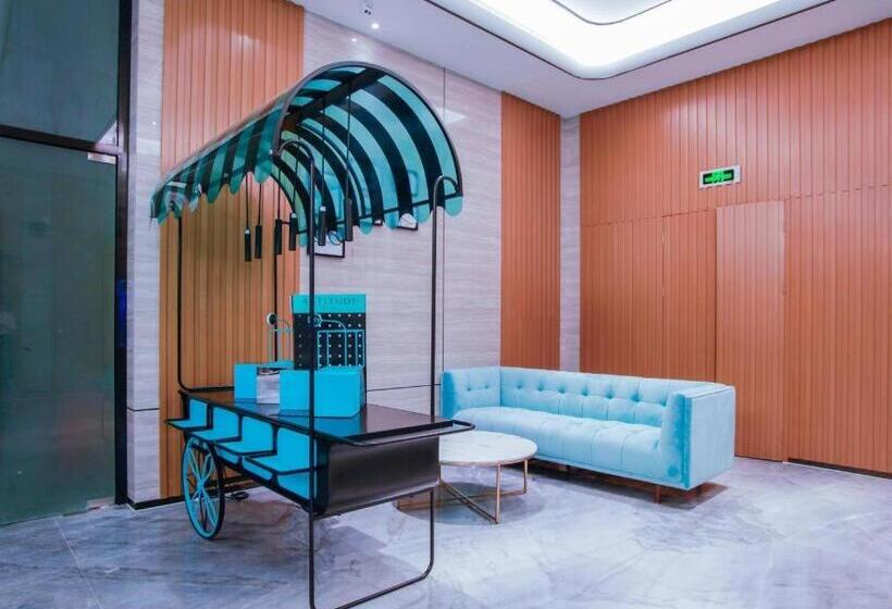 Отель Xana Lite Huizhou Railway Station