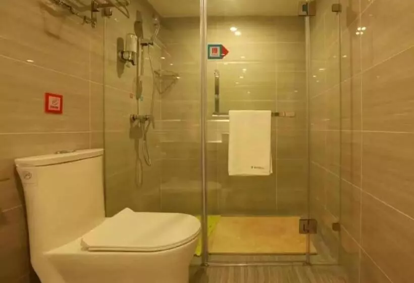 Pai Hotel·chongqing Jiangbei Airport Changfu Road Light Rail Station