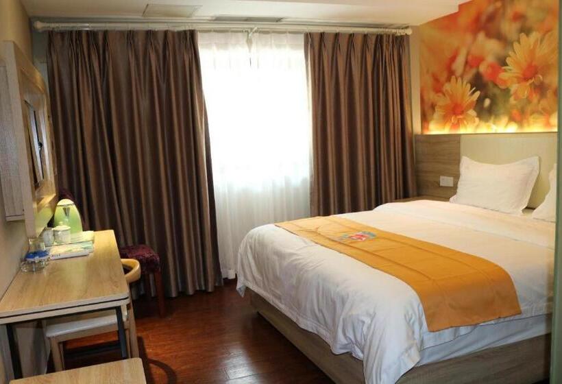 Pai Hotel·chongqing Jiangbei Airport Changfu Road Light Rail Station