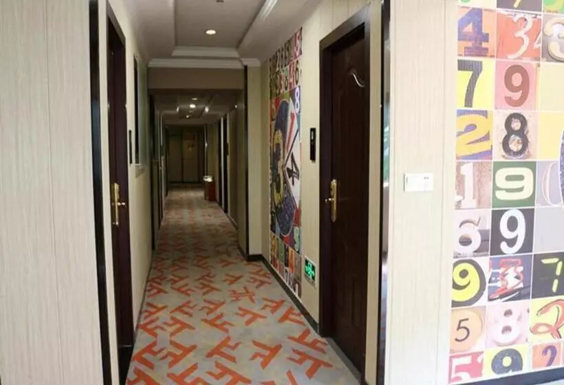 Pai Hotel·chongqing Jiangbei Airport Changfu Road Light Rail Station