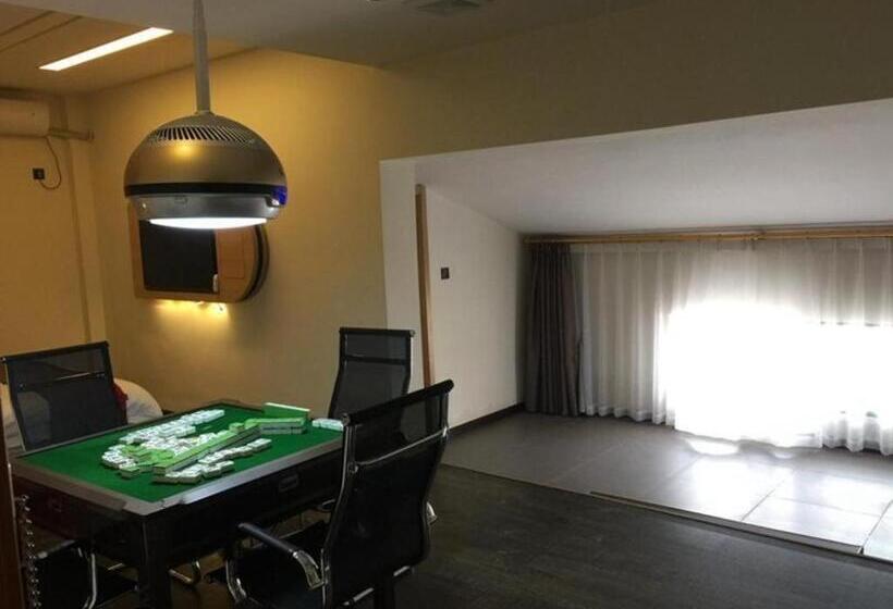 Thank Inn Hotel Hubei Huanggang Hong An County Hong An No.1 Middle School