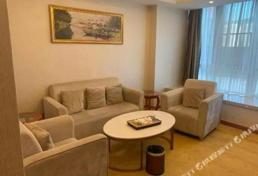 Vienna Hotel Fujian Quanzhou Anxi County Baolong Square