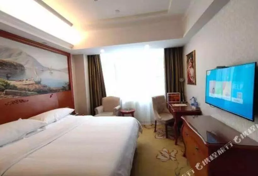 Vienna Hotel Fujian Quanzhou Anxi County Baolong Square