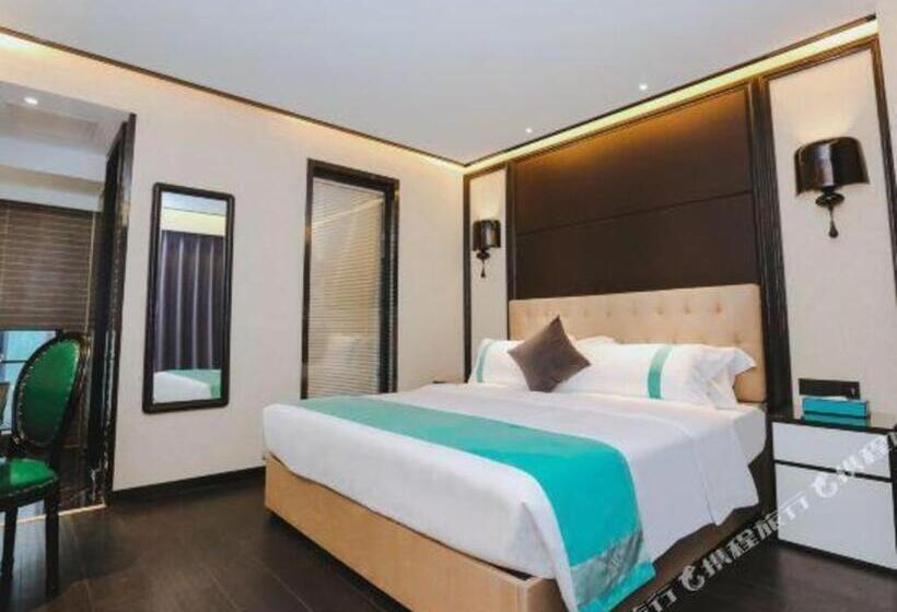 Xana Hotelle·nanchang Bayi Square Metro Station