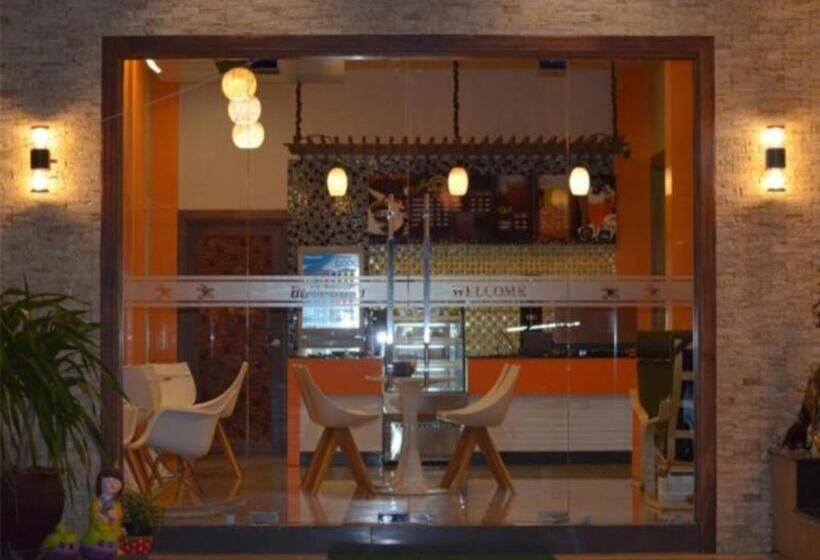 酒店 Chodkamol Place 57