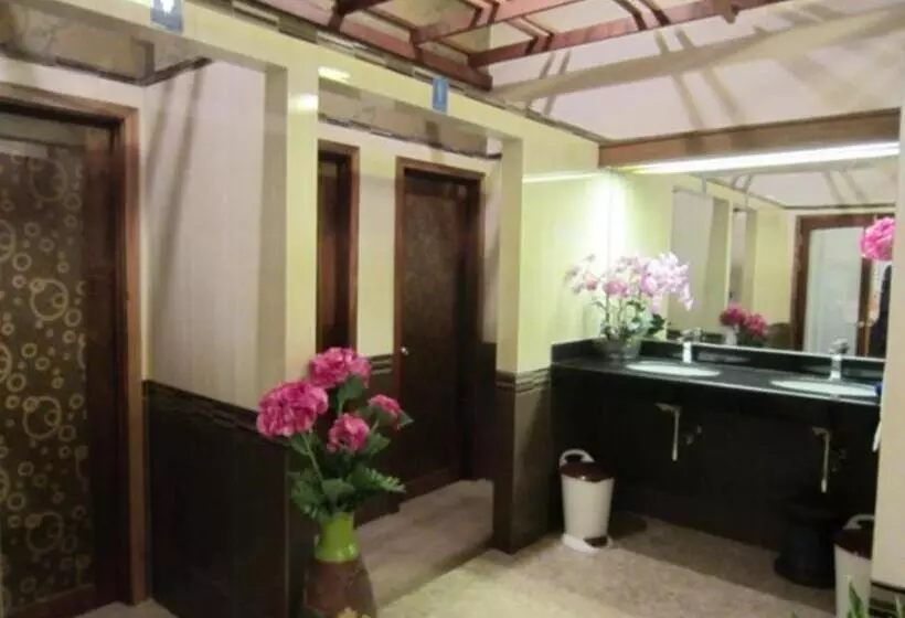 Hotelli Chodkamol Place 57