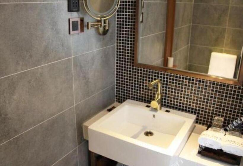 Hotel James Joyce Coffetel Zhuozhou City Government Branch