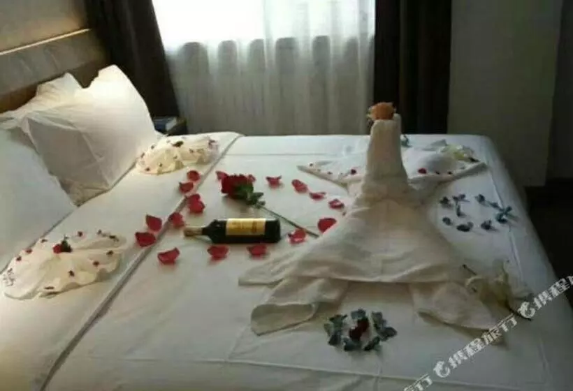 Hotelli James Joyce Coffetel Zhuozhou City Government Branch