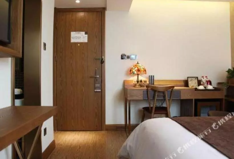 Hotelli James Joyce Coffetel Zhuozhou City Government Branch