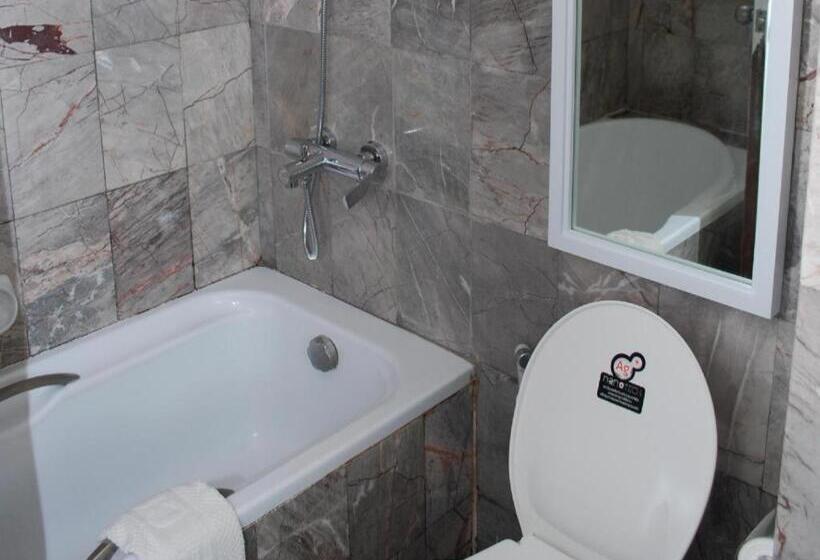 Szálloda Nakorn Phanom Riverview