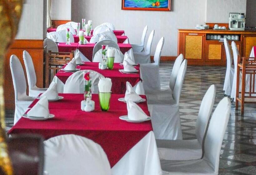 Szálloda Nakorn Phanom Riverview