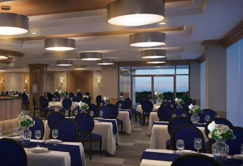 هتل Nakorn Phanom Riverview